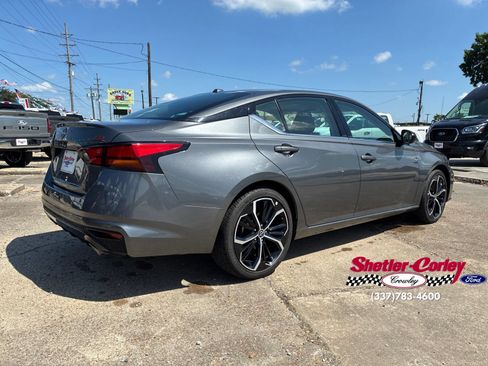 Used 2024 Nissan Altima 2.5 SR FWD image 13