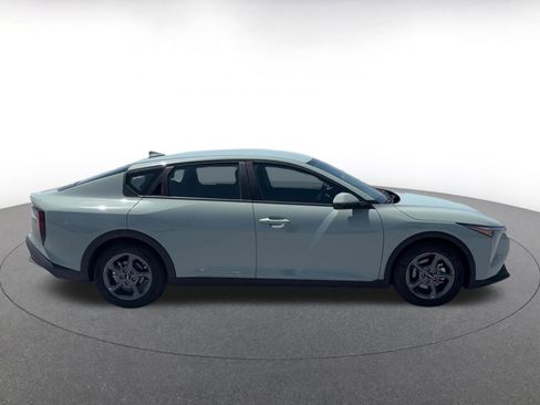 Used 2025 Kia K4 FWD image 16