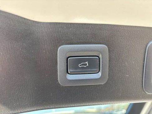 Used 2018 MAZDA CX-5 Touring w/ Preferred Equipment Package image 38