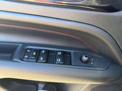 Used 2025 Jeep Compass Trailhawk image 20