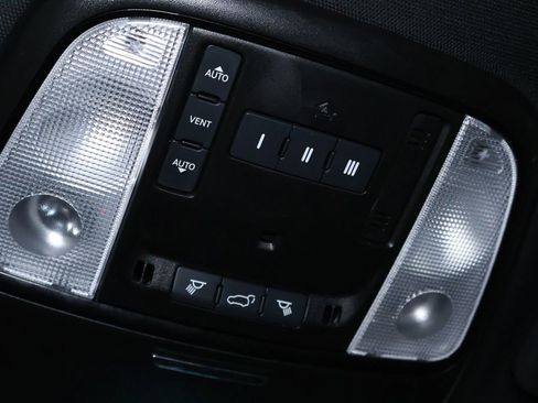 Used 2024 Dodge Durango GT AWD/4WD image 30