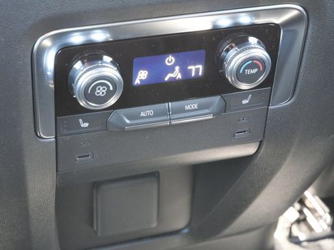 New 2026 GMC Yukon XL Elevation image 42