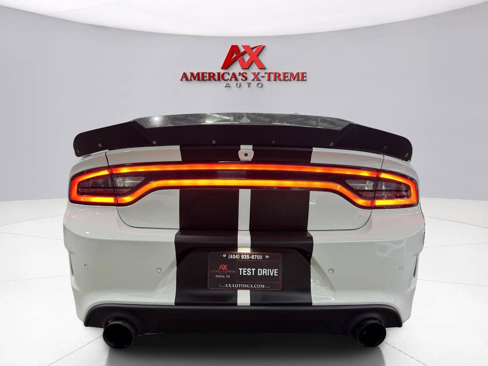 Used 2019 Dodge Charger Scat Pack w/ Dynamics Package RWD image 6