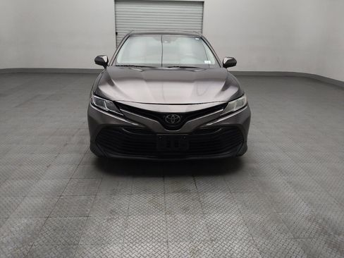 Used 2019 Toyota Camry LE FWD image 14
