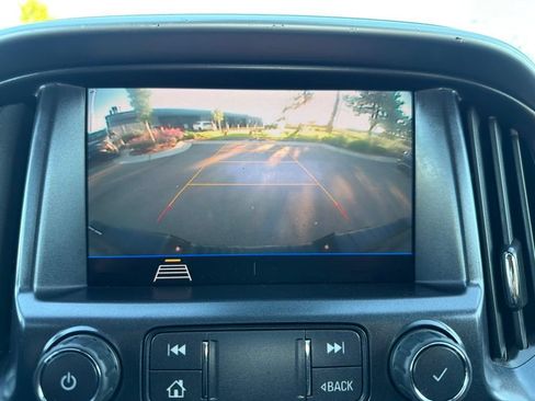 Used 2022 Chevrolet Colorado LT w/ Fleet Safety Package RWD image 26