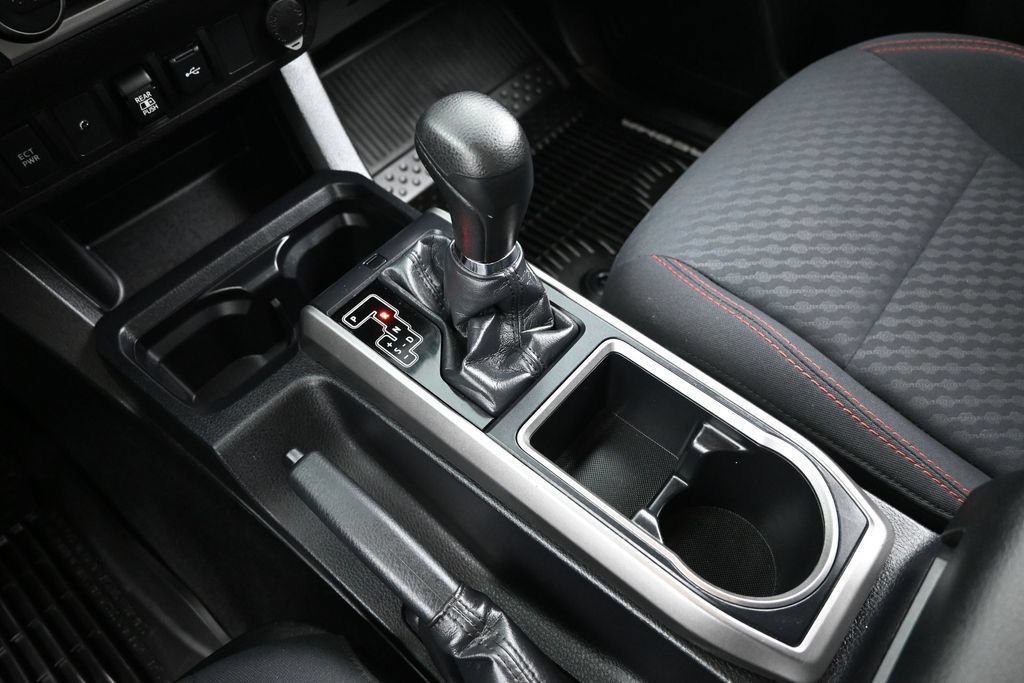 Used 2021 Toyota Tacoma SR5 RWD image 13