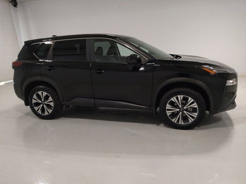 Used 2023 Nissan Rogue SV AWD/4WD image 13