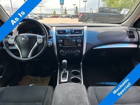 Used 2014 Nissan Altima 2.5 S w/ Display Audio Package FWD image 11
