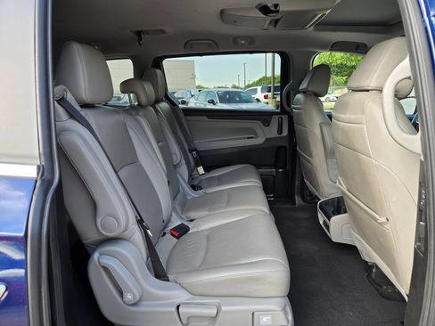 Certified 2022 Honda Odyssey Touring image 24