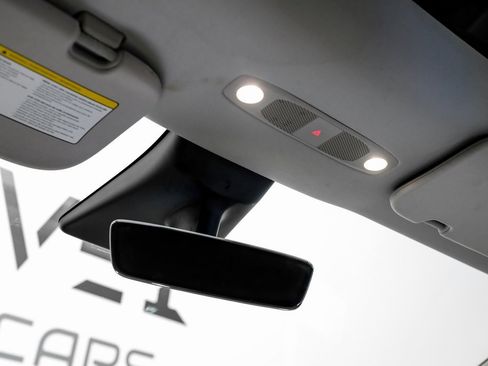 Used 2021 Tesla Model Y Performance image 28