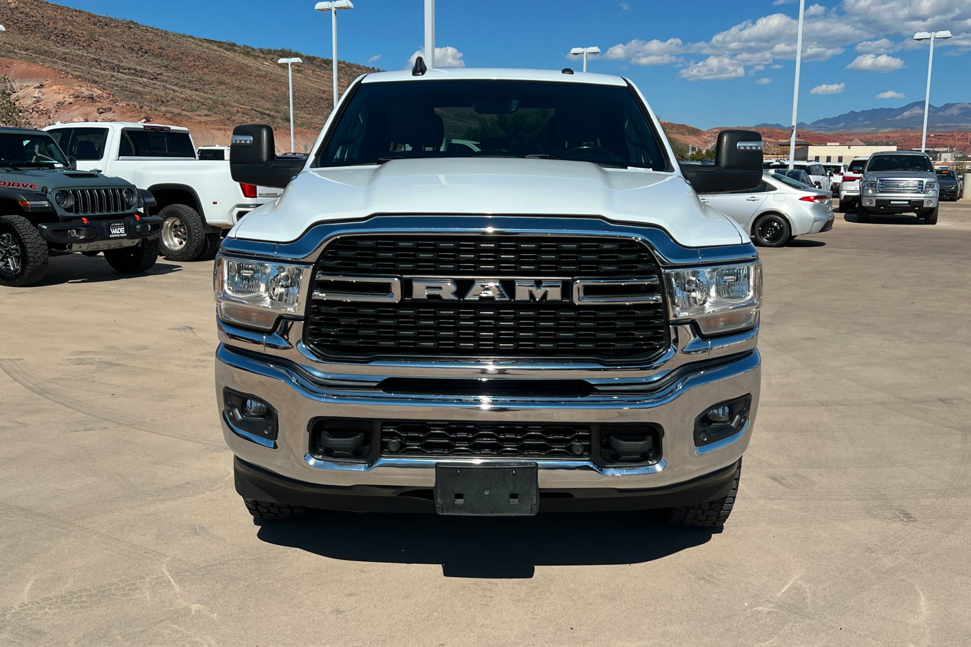 Certified 2024 RAM 2500 Big Horn w/ Off Road Package AWD/4WD image 8