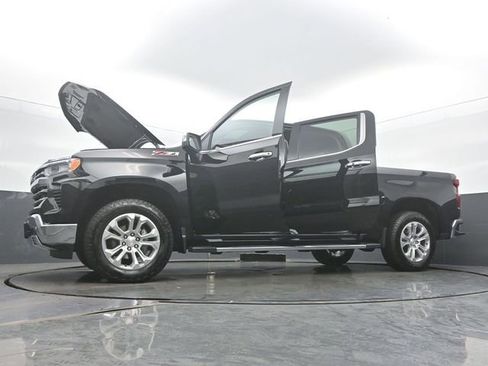 Used 2025 Chevrolet Silverado 1500 LTZ w/ LTZ Premium Package image 59