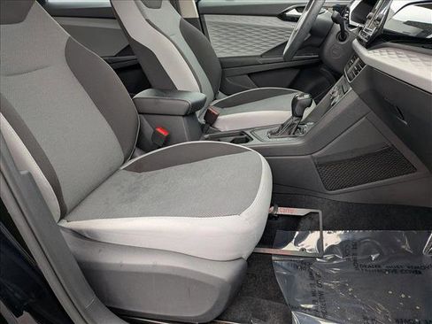 Used 2022 Volkswagen Taos S image 19