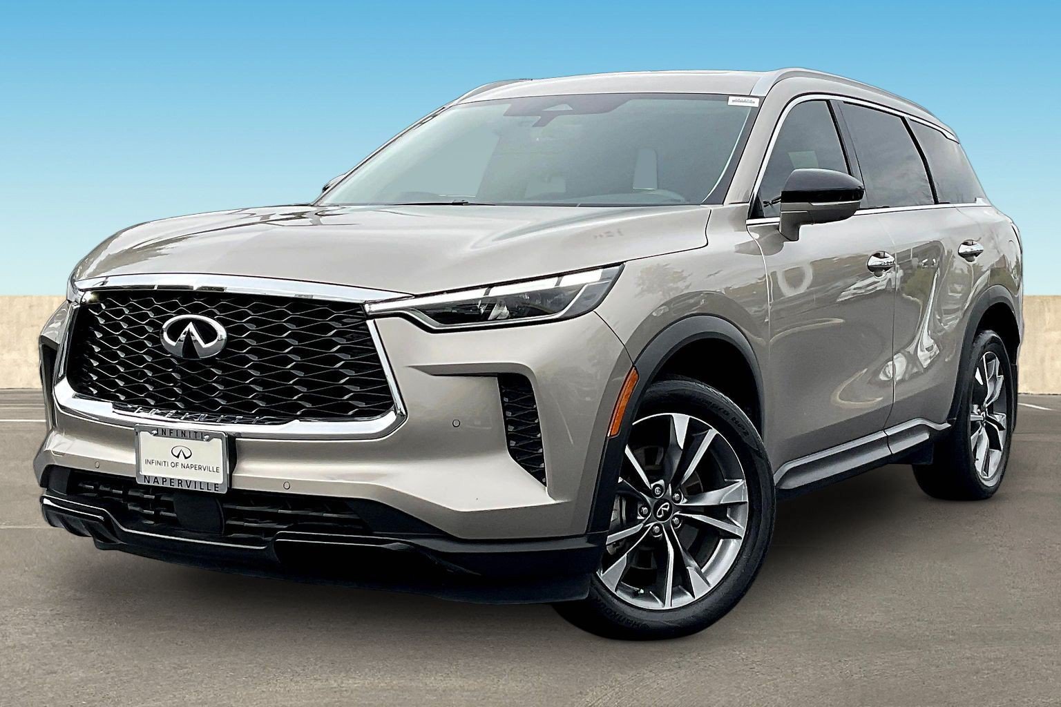 Certified 2023 INFINITI QX60 Luxe w/ Cargo Package AWD/4WD image 3