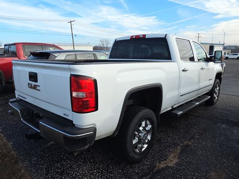 Used 2018 GMC Sierra 2500 SLT w/ Suspension Package, Off-Road image 7