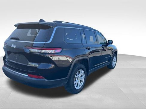 Used 2023 Jeep Grand Cherokee L Limited AWD/4WD image 7