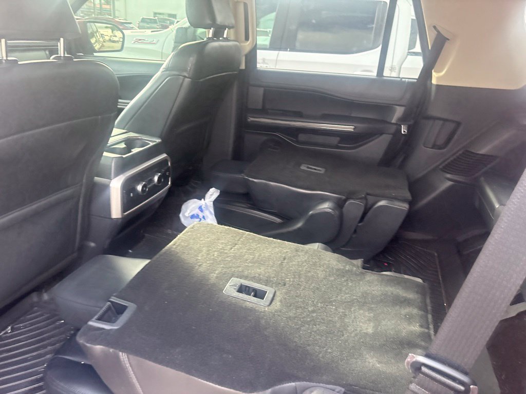 Used 2022 Ford Expedition XLT AWD/4WD image 8