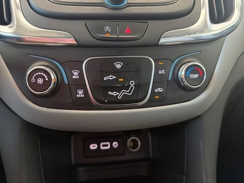 Used 2023 Chevrolet Equinox LS FWD image 37