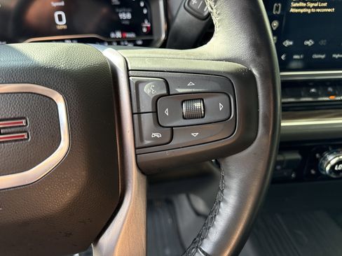 Used 2025 GMC Sierra 1500 Elevation image 19