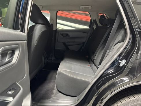 Used 2024 Nissan Rogue S AWD/4WD image 14
