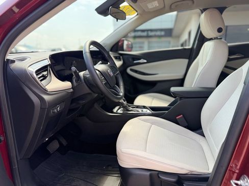 Used 2024 Buick Encore GX Preferred w/ Advanced Technology Package AWD/4WD image 8