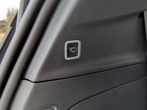 New 2026 Chrysler Pacifica Select w/ S Appearance Package FWD image 42
