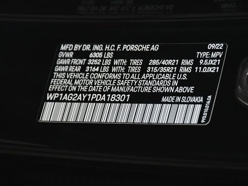 Used 2023 Porsche Cayenne GTS image 21