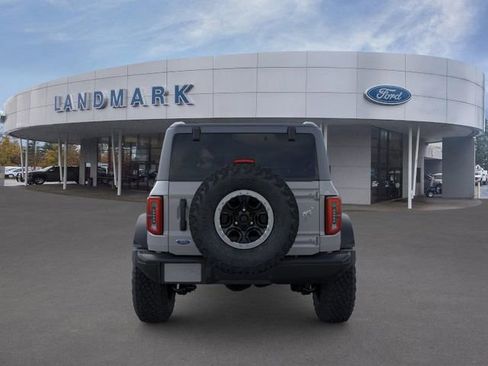 New 2026 Ford Bronco Badlands image 6