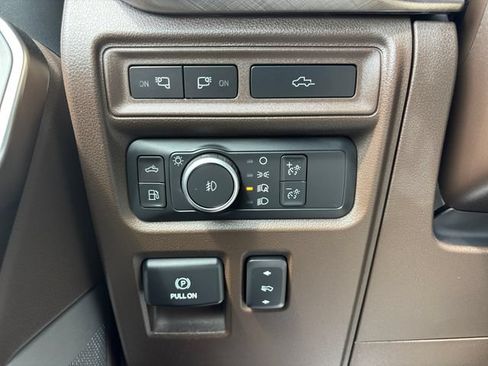 Used 2022 Ford F150 King Ranch w/ Equipment Group 601A High AWD/4WD image 17