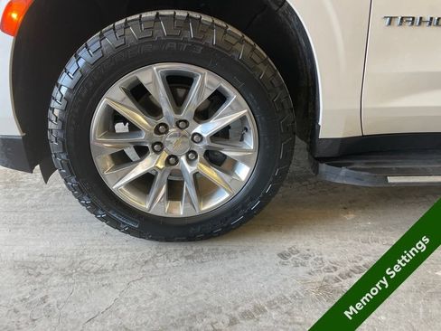 Used 2021 Chevrolet Tahoe Premier w/ Premium Package AWD/4WD image 9