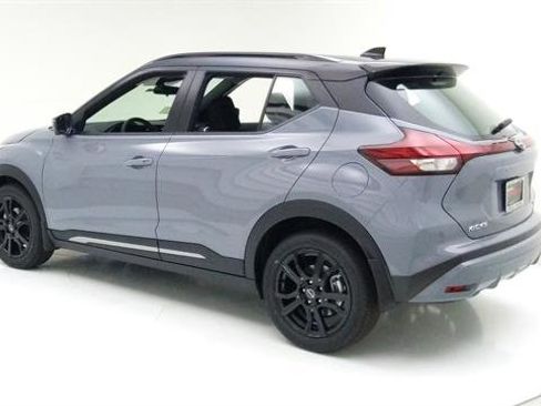 Certified 2023 Nissan Kicks SR image 6