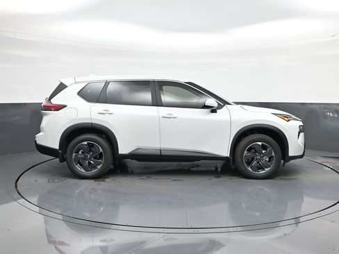 New 2026 Nissan Rogue SV w/ Cold Weather Package image 8