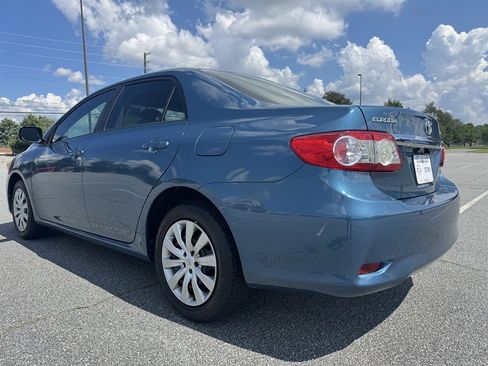 Used 2013 Toyota Corolla LE FWD image 17