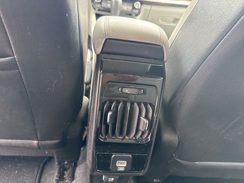Used 2022 Jeep Compass Limited AWD/4WD image 36