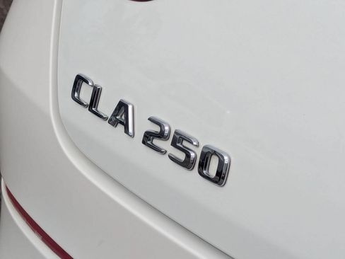 Used 2020 Mercedes-Benz CLA 250 image 9