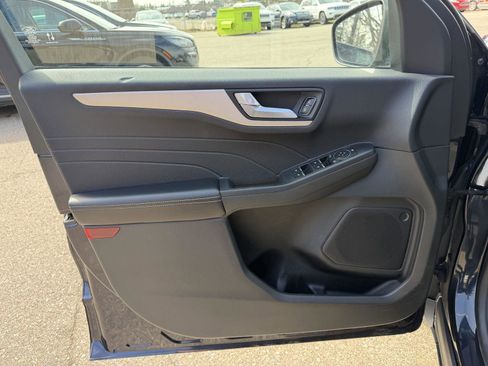 Used 2021 Ford Escape SE w/ Convenience Package image 11