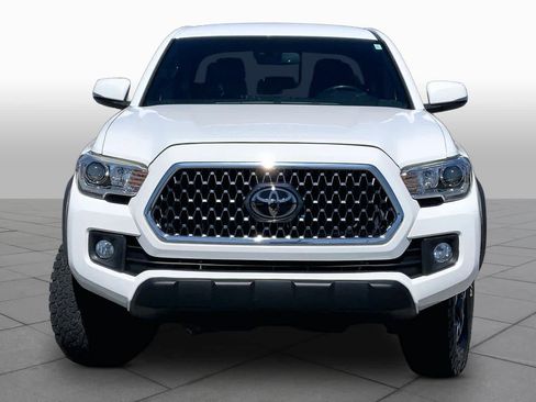 Used 2018 Toyota Tacoma TRD Off-Road image 4