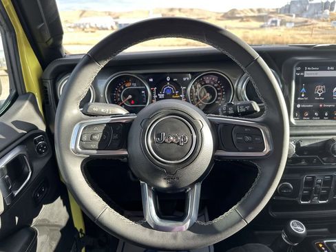 Used 2023 Jeep Wrangler Sahara image 13