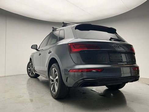 Used 2024 Audi Q5 2.0T Premium w/ Summer of Audi Package AWD/4WD image 3