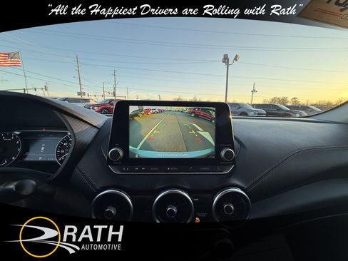 Used 2024 Nissan Sentra SV image 15