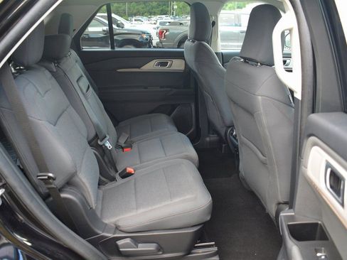 Used 2025 Ford Explorer Active image 20