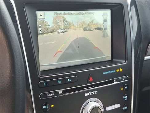 Used 2018 Ford Explorer Limited w/ Equipment Group 301A image 21