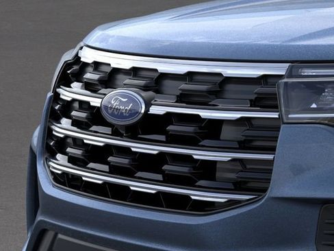 New 2026 Ford Explorer Active AWD/4WD image 17