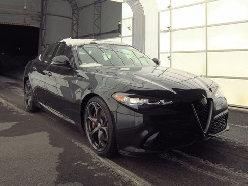 Used 2024 Alfa Romeo Giulia Ti w/ Performance Driving Package RWD image 1