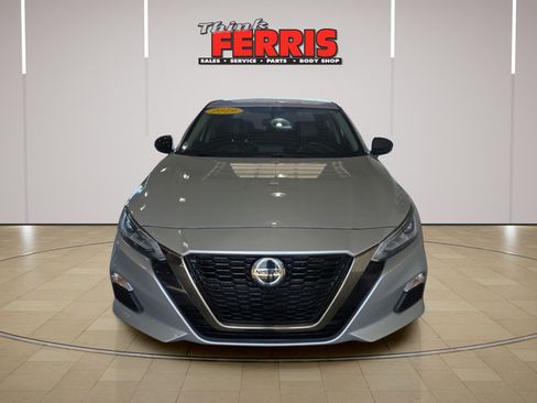 Used 2019 Nissan Altima 2.5 SR w/ SR Premium Package AWD/4WD image 8