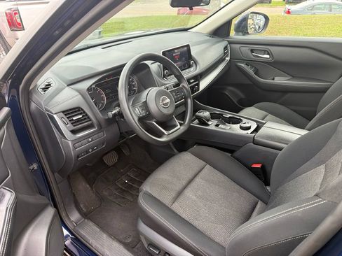 Used 2024 Nissan Rogue SV AWD/4WD image 10