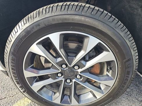 Used 2021 Jeep Grand Cherokee L Overland image 24