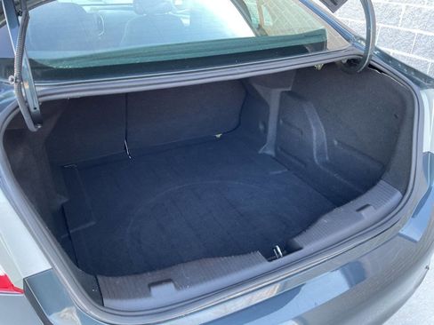 Used 2017 Chevrolet Cruze LT image 30