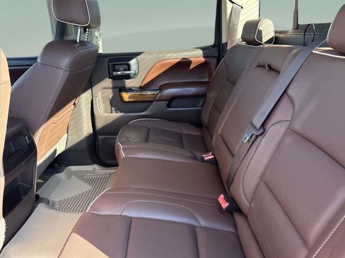 Used 2017 Chevrolet Silverado 1500 High Country image 17