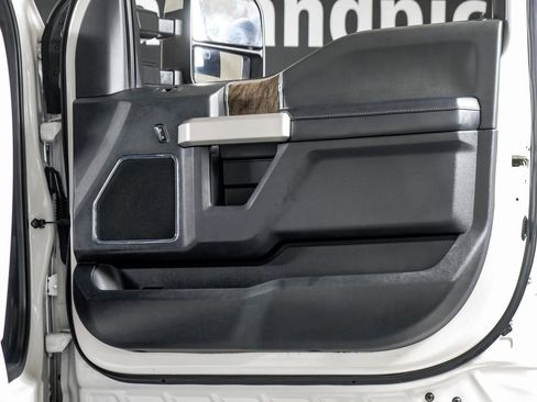 Used 2017 Ford F350 Lariat w/ Lariat Ultimate Package image 37